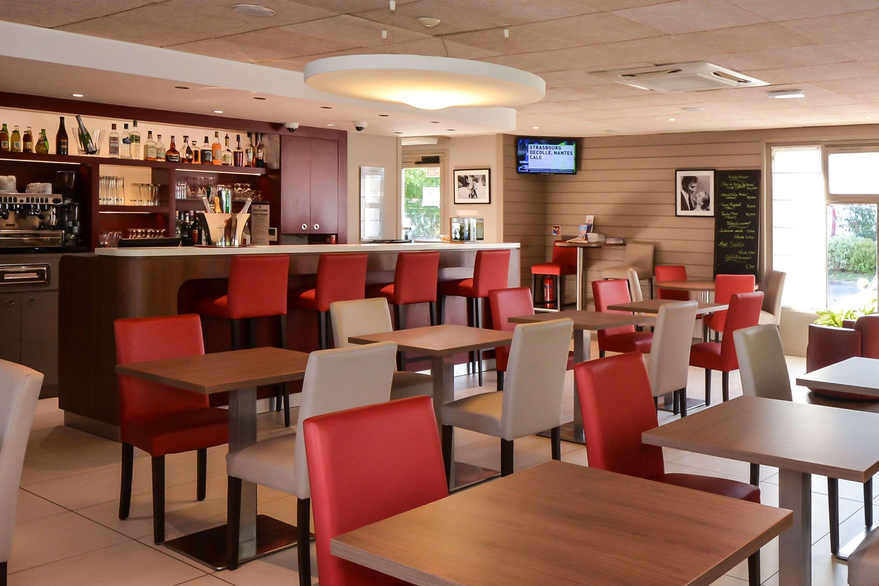 Campanile Reims Ouest - Tinqueux Hotel Bagian luar foto