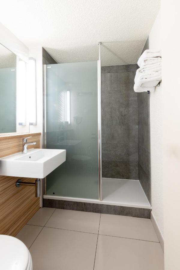 Campanile Reims Ouest - Tinqueux Hotel Bagian luar foto